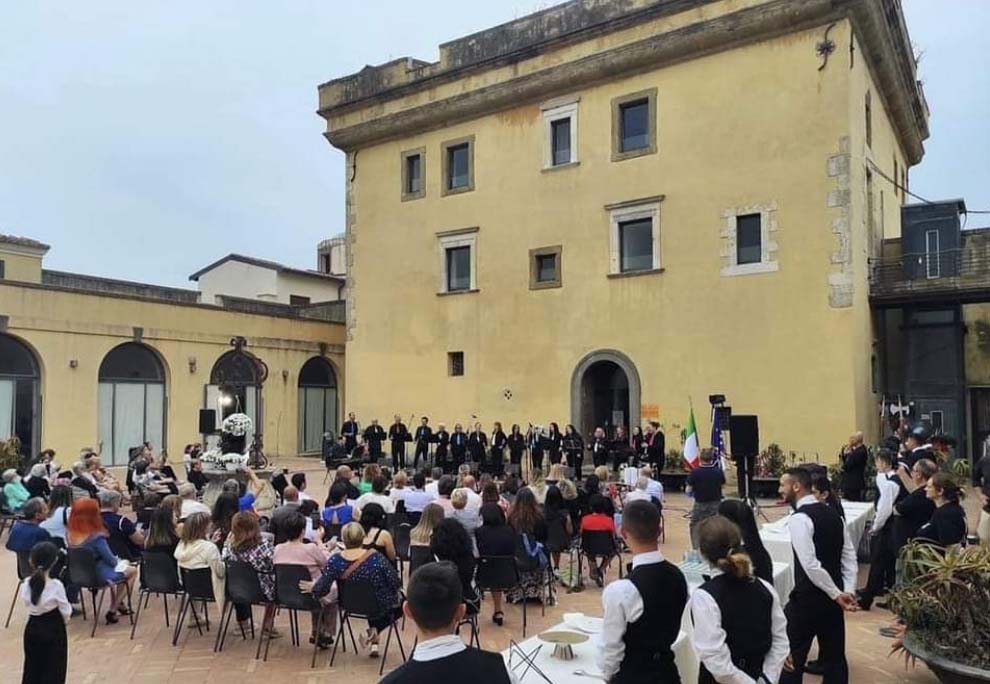 IL LIONS CLUB ANZIO NETTUNO HOST E l’ISTITUTO “APICIO COLONNA GATTI” INSIEME PER “LA FESTA DELLA DONNA”