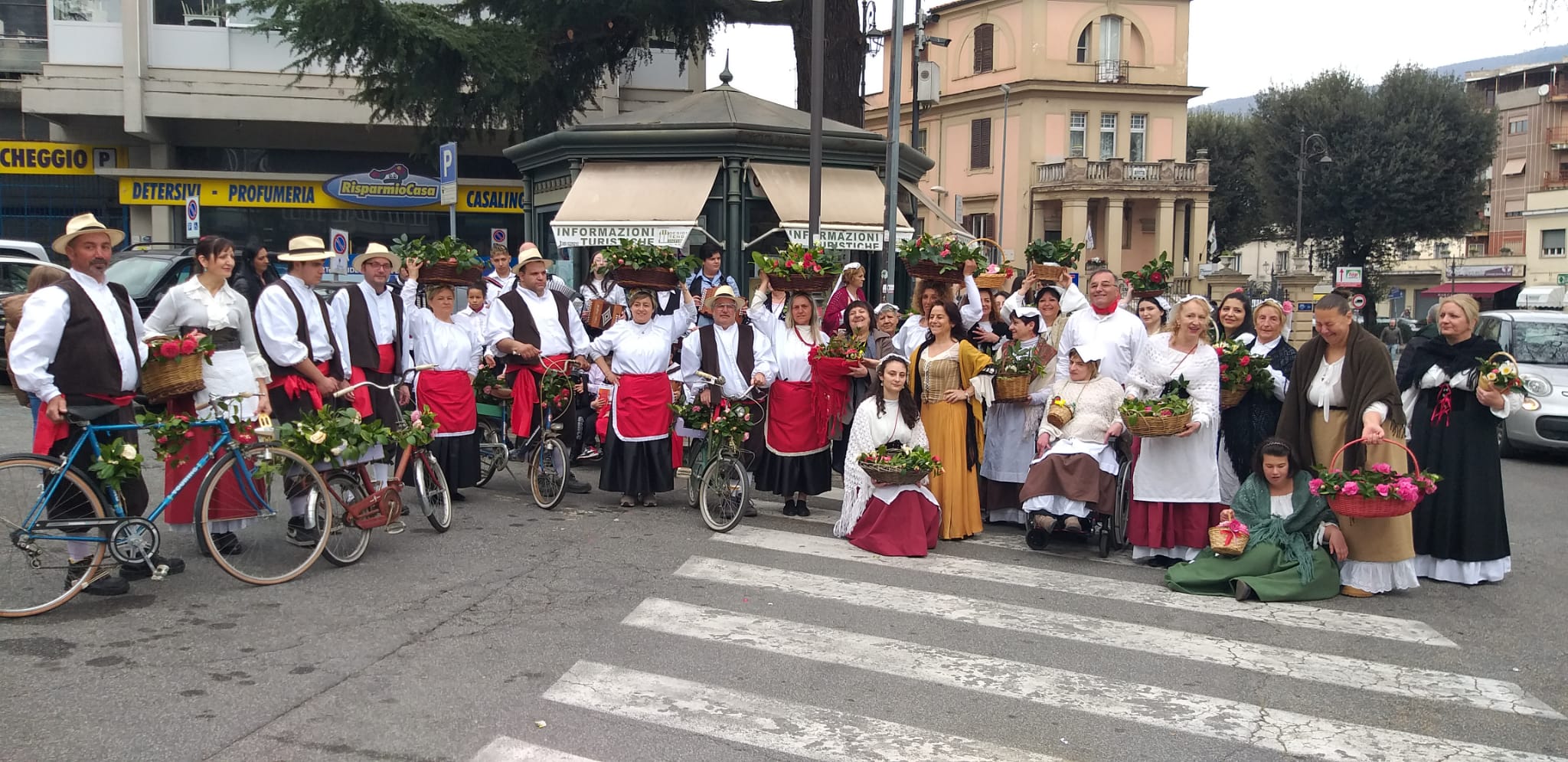 Velletri, successo per i “Vignaroli Velletrani” al Corteo della 27esima Festa delle Camelie che ringraziano tutti con una nota stampa