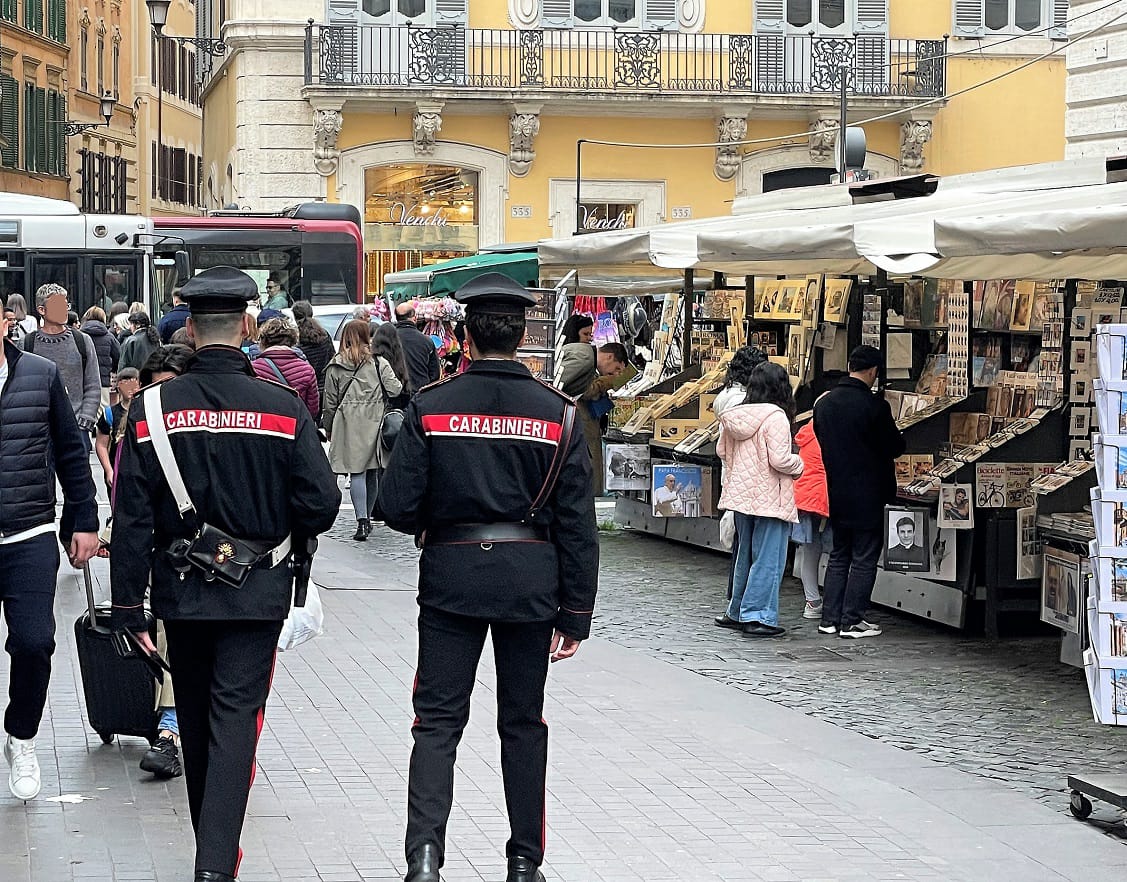 Roma: droga e armi, tre arresti ad Anzio