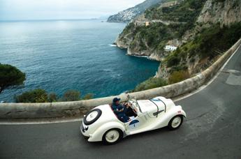 Automobilismo, Facchini-Olivetti su Bmw 328 del 1938 si aggiudicano Sorrento Roads