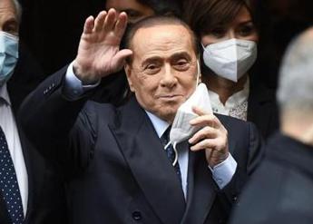 Berlusconi ricoverato, il messaggio ai suoi: “Non vedo l’ora di tornare in campo”