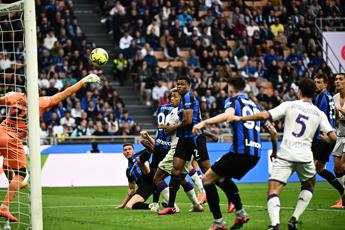 Inter-Fiorentina 0-1, gol di Bonaventura