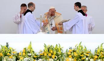 Papa, ultimo giorno in Ungheria: messa a piazza Lajos