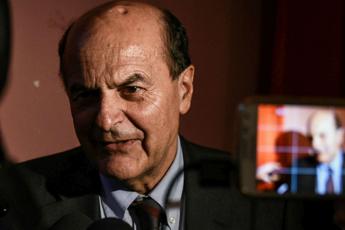 Terzo Polo, Bersani a Calenda: “Attento a chi ti carichi in groppa”