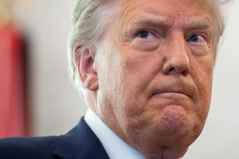 Trump fa causa al suo ex avvocato per 500 milioni di dollari