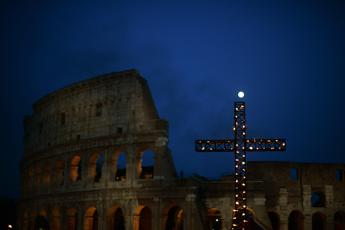 Via Crucis, amb. ucraino critica i testi: “I russi sono venuti in Ucraina a uccidere”