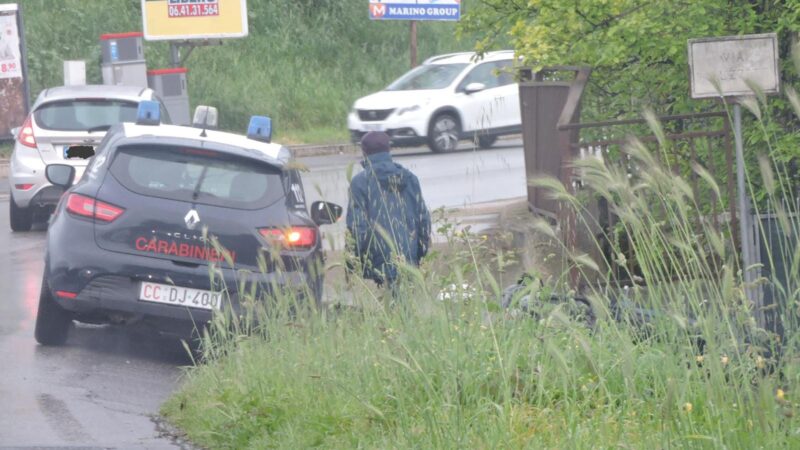 Cecchina –  Due minorenni provocano incidente con la moto e scappano. Rintracciati e denunciati dai carabinieri