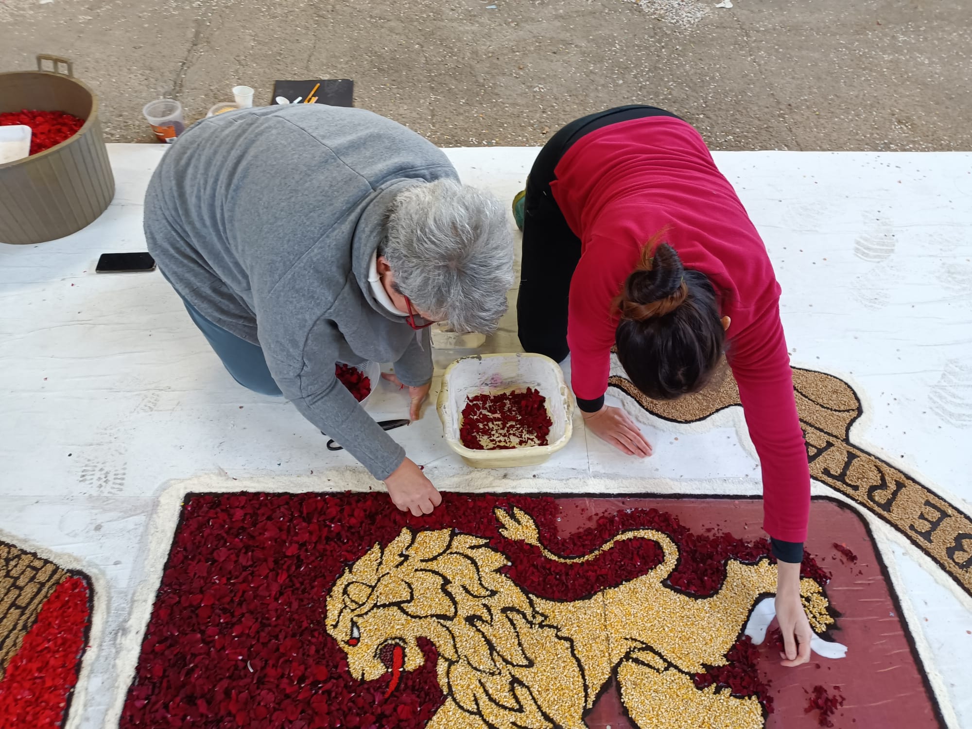 Genzano: L’arte infiorata genzanese per la polizia di Stato – Work in progress