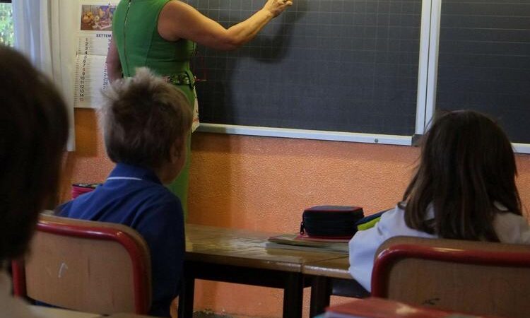 Frascati: Ordinanza di chiusura delle scuole di ogni ordine e grado situate nelle zone del centro storico, di Cocciano e limitrofe per il giorno 12 aprile dalle ore 13 (nell’ordinanza sono specificati i plessi interessati)