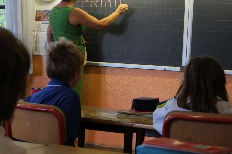 Frascati: Ordinanza di chiusura delle scuole di ogni ordine e grado situate nelle zone del centro storico, di Cocciano e limitrofe per il giorno 12 aprile dalle ore 13 (nell’ordinanza sono specificati i plessi interessati)