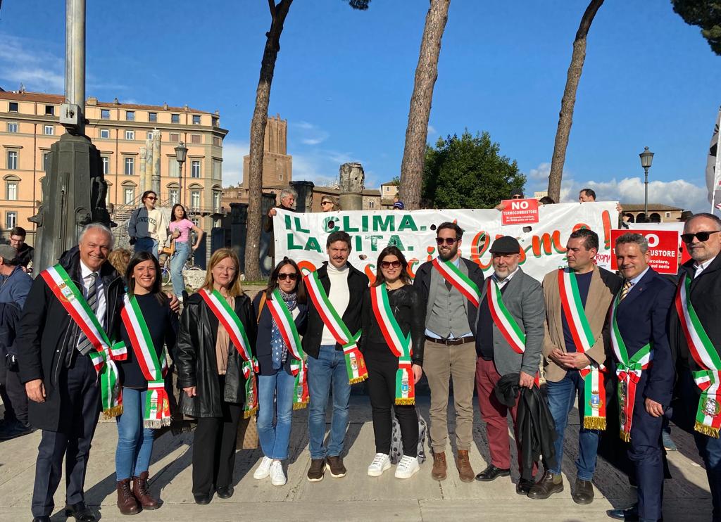 Roma: partecipato sit-in in Campidoglio contro l’inceneritore ai Castelli