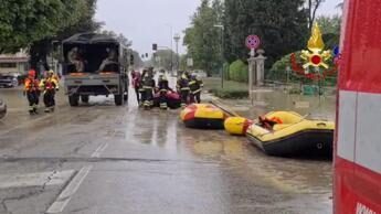 Alluvione Emilia, 9 morti e migliaia di sfollati. Ordine di evacuazione nel Ravennate