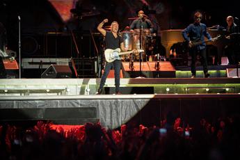 Alluvione Emilia, Bruce Springsteen sulla graticola per il live a Ferrara