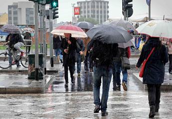 Maltempo sull’Italia, allerta meteo oggi lunedì 8 maggio: le regioni interessate