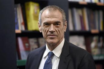 Pd, Cottarelli: “Mi dimetto da senatore, stimo Schlein ma ci sono differenze”