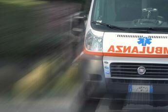 Prato, scontro tra auto e bicicletta: muore ciclista