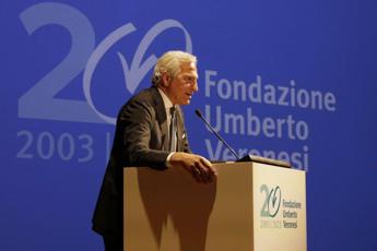 Ricerca, 20 anni di Fondazione Veronesi: 170 milioni investiti e fondi a 2.200 scienziati