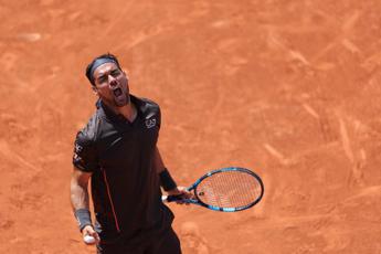 Roland Garros 2023, Fognini batte Auger-Aliassime e va al secondo turno