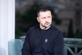 Ucraina, Zelensky: “Regime Putin non diverso da quello nazista”