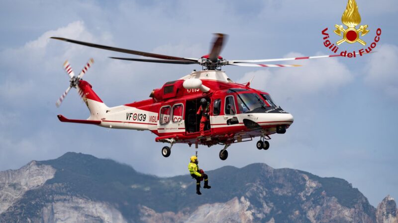 Esercitazione dei Vigili del fuoco a Ponza. Sul posto anche mezzi aerei di Ciampino