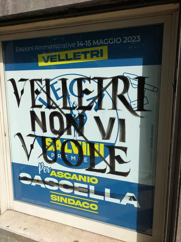 Velletri, imbrattata la sede della Lega