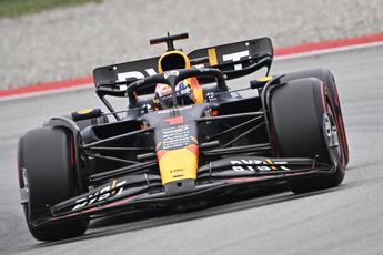 F1 Gp Spagna 2023, pole di Verstappen davanti a Sainz e Norris