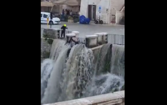 Nubifragio a Matera, tre persone messe in salvo da allagamenti – Video