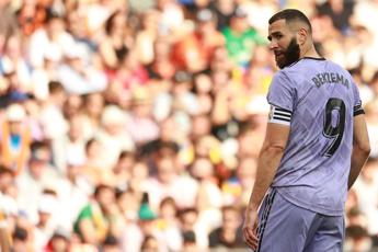 Real Madrid, è ufficiale: Benzema lascia