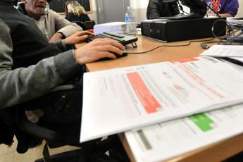 Tfs statali, Corte Costituzionale: no al differimento