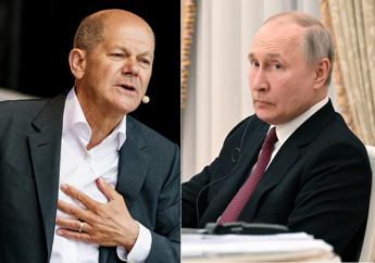 Ucraina-Russia, Scholz vuole parlare “presto” con Putin: Mosca frena