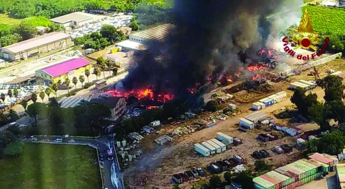 Incendio Ciampino: primi esiti delle rilevazioni effettuati da Arpa Lazio