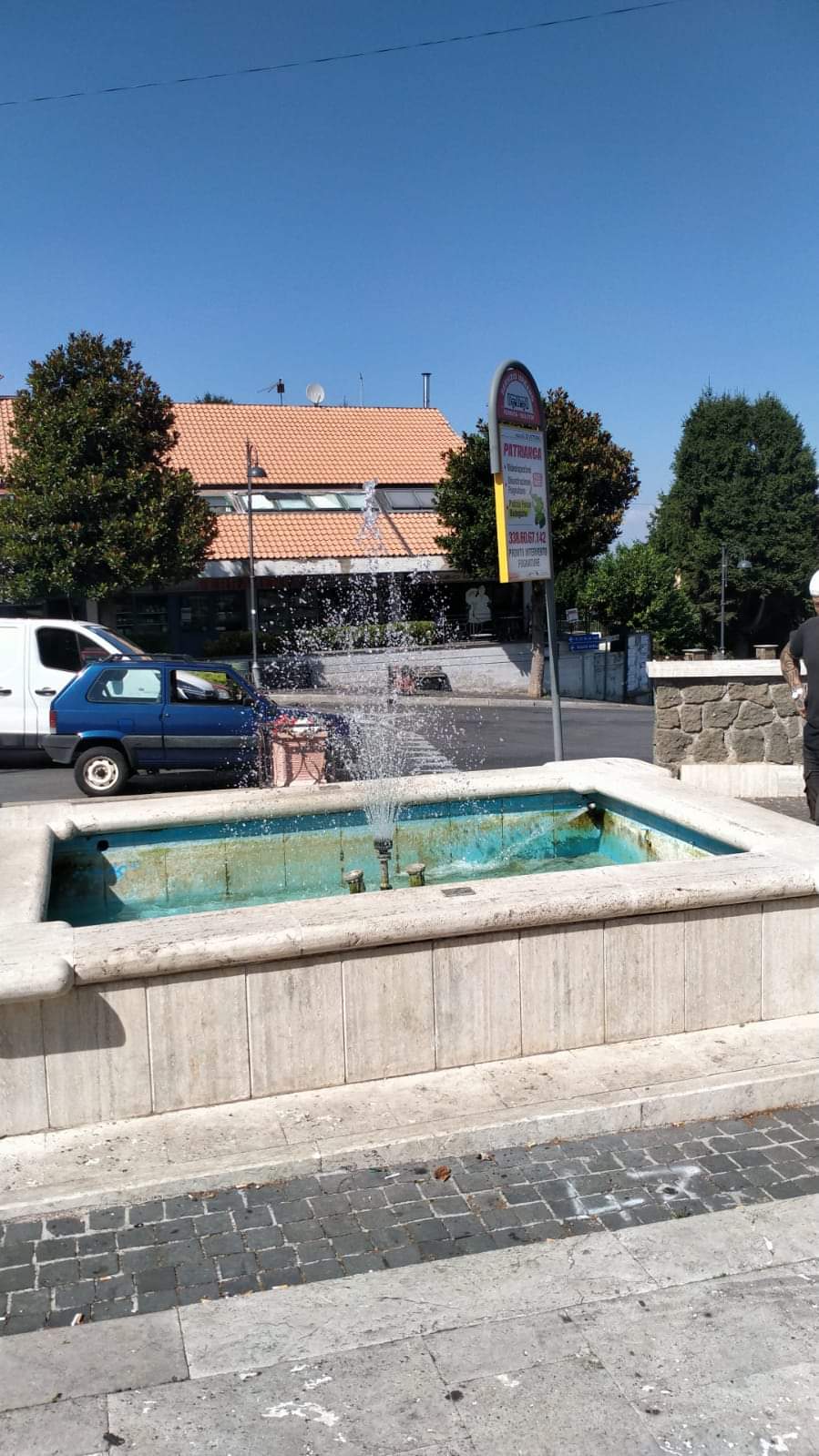 Rocca di Papa, riattivata la fontana di Piazza Giuseppe Di Vittorio