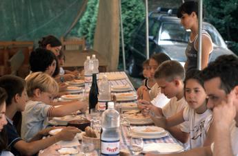 Ferragosto, a tavola un terzo della spesa per le vacanze