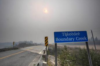 Incendi Canada, 20mila abitanti in fuga da Yellowknife