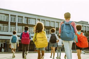 Covid Italia e scuola, cosa deve fare oggi chi è positivo