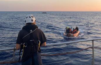 Migranti, sindaco Pozzallo contro governo Giorgia Meloni