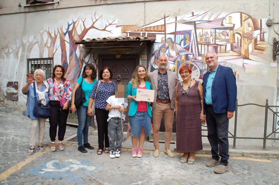 Rocca di Papa, restaurato il murales del Maestro Di Stefano e via ai preparativi per l’Estemporanea