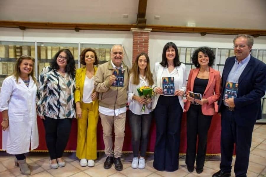 Monte Compatri, la scrittrice Sara Tomai, alla Fiera del libro di Francoforte – Con il libro “Cuori di Pezza”