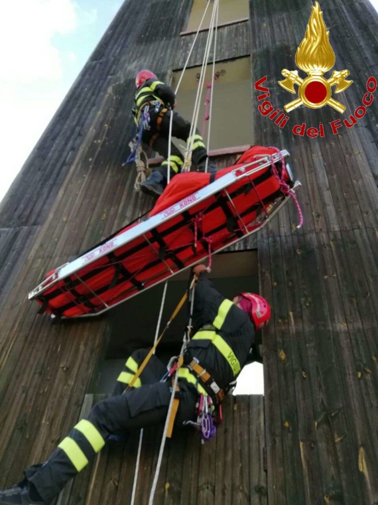 Marino, l’istruttore dei vigili del fuoco Stefano Pucci stasera a “Tu sì che Vales” per una simulazione di soccorso