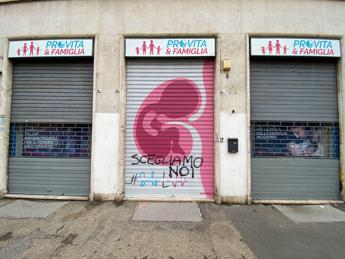 Aborto. Pro Vita Famiglia: Vandalizzata sede nazionale, noi vittime di attacchi seriali e indisturbati