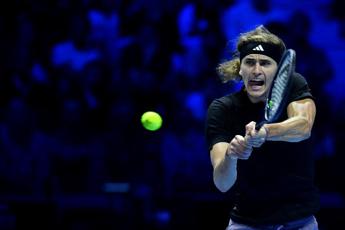 Atp Finals 2023, Zverev batte Alcaraz in 3 set