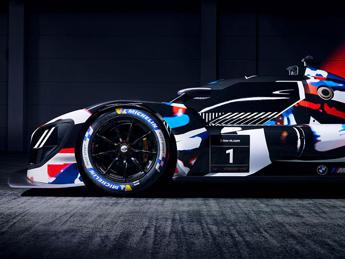 House of BMW: fino al 28 novembre esposta la BMW M Hybrid V8