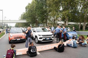 Pacchetto sicurezza, blocchi stradali diventano reato