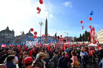 Sciopero generale, Meloni: “Precettazione atto dovuto”. Salvini: “Italiani hanno potuto viaggiare e lavorare”