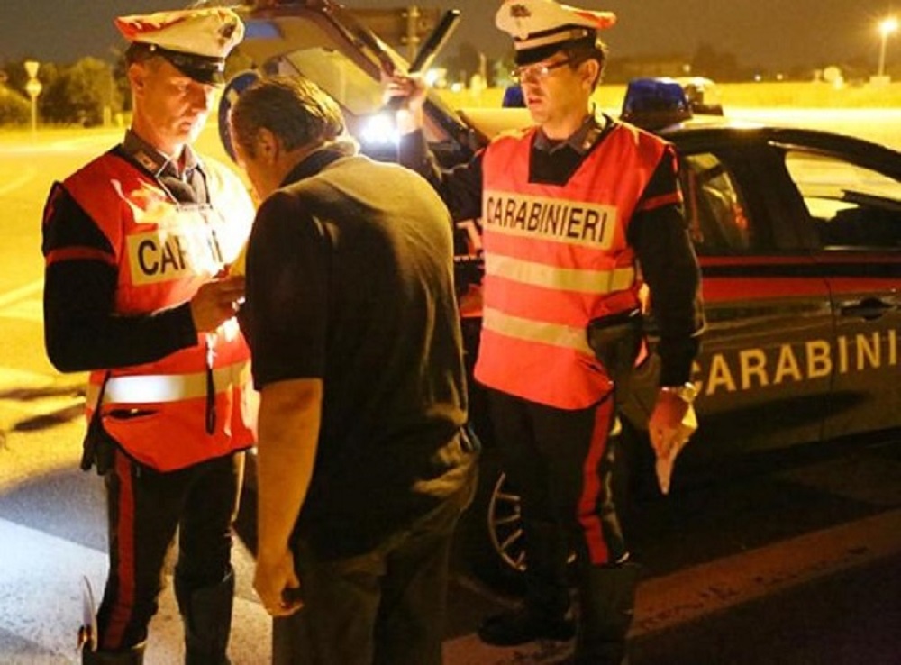 Segni, ubriaco alla guida del carro attrezzi. Denunciato dai Carabinieri