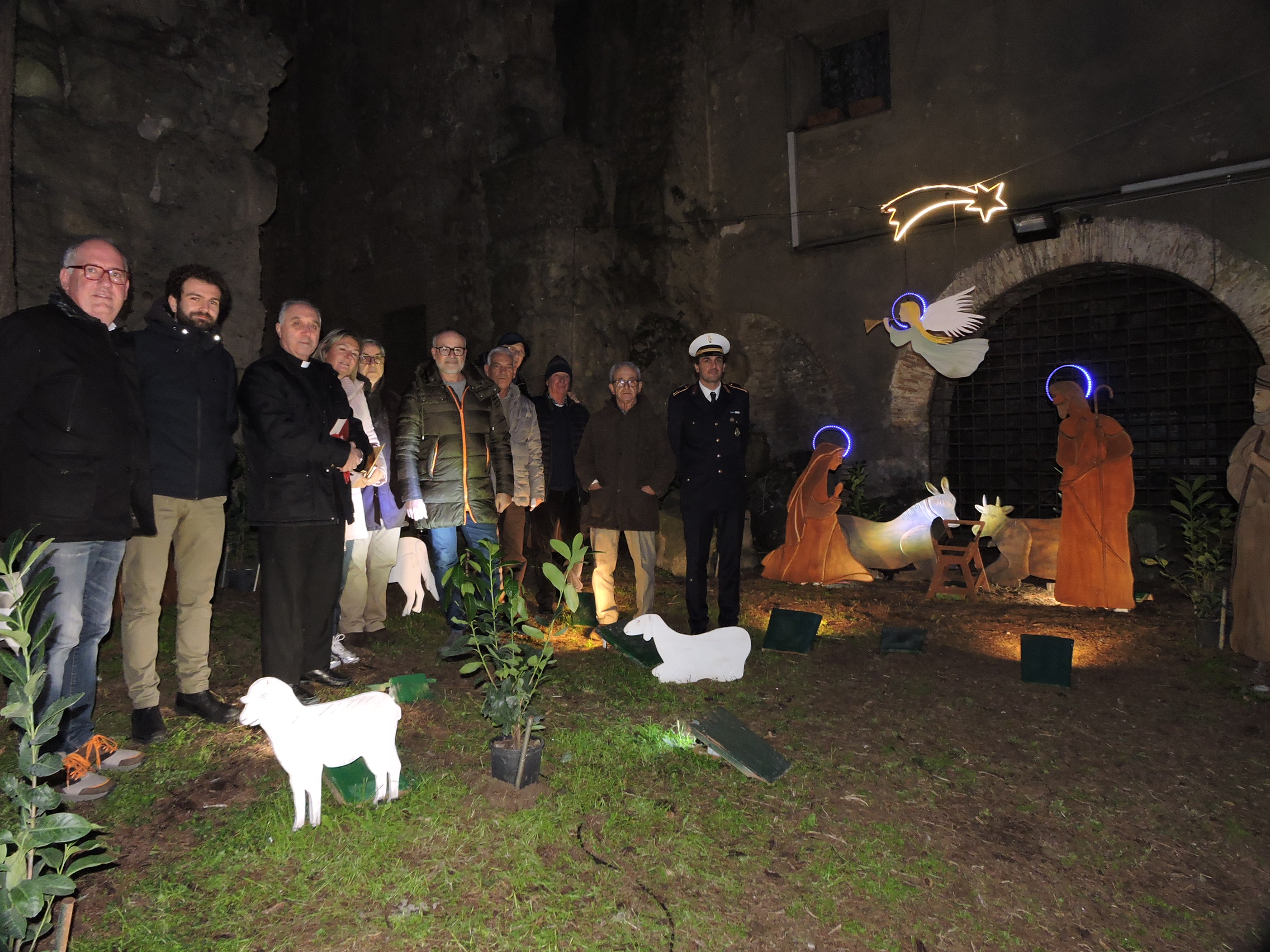 Albano, inaugurato il Presepe di Porta Pretoria e acceso il mega albero di Natale in piazza Mazzini. Foto-Video