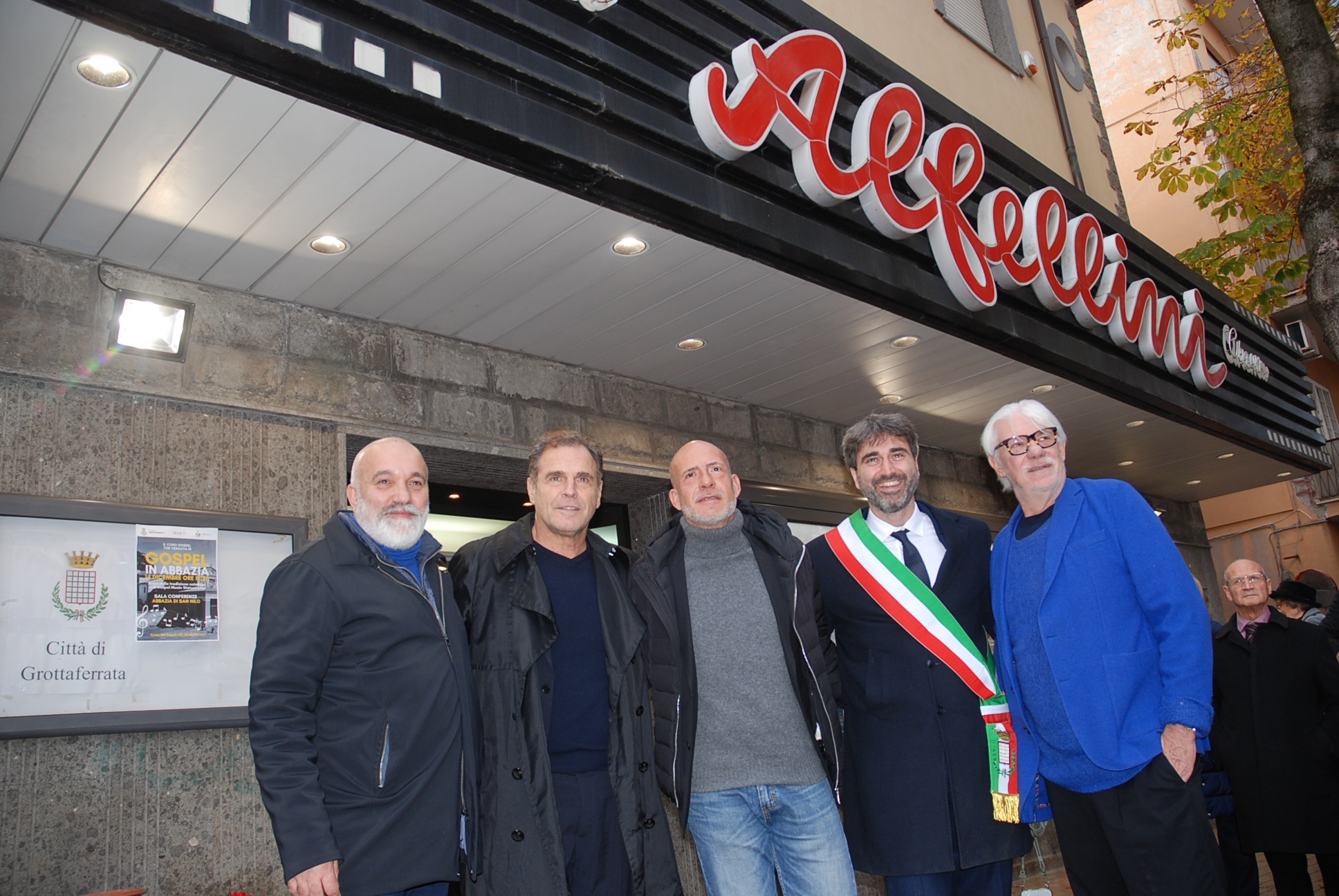 Grottaferrata, grande folla di spettatori e vip all’inaugurazione del Cinema “Al Fellini”