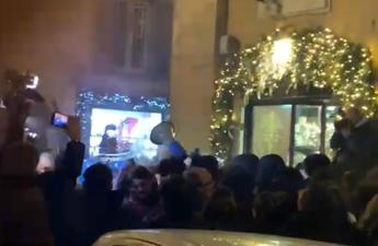 Protesta studenti a Roma, scontri con la polizia davanti Montecitorio