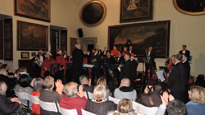 Ariccia, 29esimo Concerto di Natale dell’Accademia di Musica Ariccina. Grande successo a Palazzo Chigi. Foto-Video