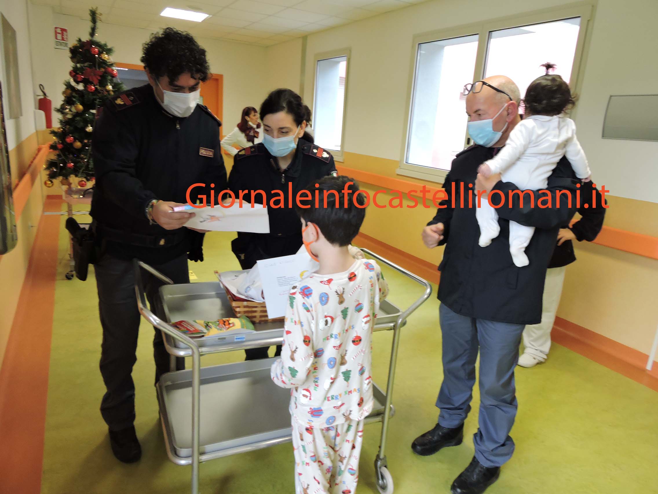 Genzano, distribuite calze della Befana nel reparto pediatrico